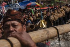 Tradisi Seren Taun Cisungsang