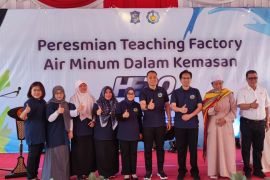 Pimpinan DPRD: Warga Surabaya bisa terlibat produksi "HE2O"