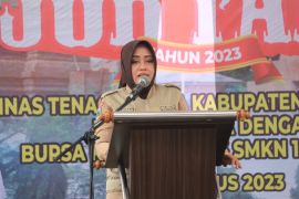 Pemkab Mojokerto kurangi pengangguran lewat bursa kerja