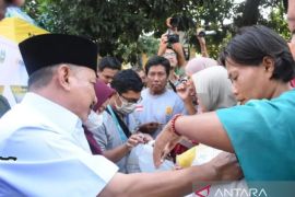 Bulog Bondowoso siapkan 3.000 ton beras operasi pasar stabilkan harga