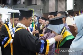 ULM bebaskan SPP lulusan S1 berprestasi nasional untuk studi S2