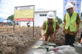 Bupati Tapsel lalukan peletakan batu pertama pembangunan RSUD Pintu Padang
