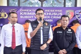 Polisi tangkap pelaku manipulasi data melalui media sosial