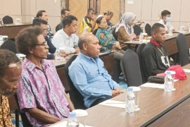 Pemkab Biak berikan bimtek sertifikasi TKDN bagi 30 pelaku UMKM OAP