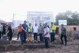 Gubsu lakukan peletakan batu pertama pembangunan alun-alun Padangsidimpuan