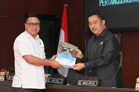 Penyampaian LKPj Gubernur Kaltara