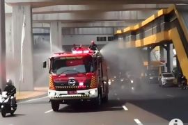 Gulkarmat Jaktim kembali semprot jalan atasi polusi udara