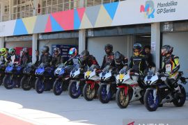 Puncak Event bLU cRU Yamaha Sunday Race, Jadi Magnet Perhatian di Mandalika
