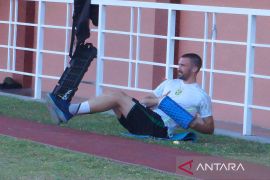 Liga 1: Dusan absen bela Persebaya jamu Borneo, Victor bisa main
