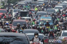 Kendaraan bermotor dan PLTU penyebab polusi di Jabodetabek