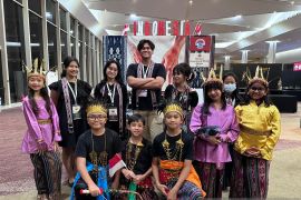 Sekolah Interkultural Mentari Jakarta kembali juara umum World Scholar's Cup di Bangkok