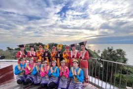 Tari Saman pentas perdana di Enoshima Bali Sunset