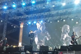 Republik Cinta Management tampil spesial di Synchronize Fest 2023