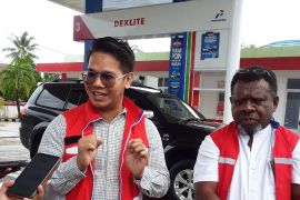 Warga Biak manfaatkan layanan aplikasi MyPertamina permudah beli BBM subsidi