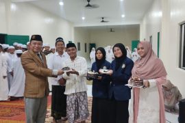 Rektor Unuja minta mahasantri jaga keseimbangan "Qurani" dan "kauni"