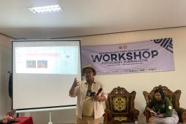 ANTARA Bali latih fotografi jurnalistik bagi mahasiswa STAHN Mpu Kuturan