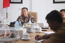 Bupati Kepulauan Selayar ingatkan akurasi data penerima bansos