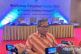 Dewan Pers melatih wartawan di Kendari terkait peliputan Pemilu