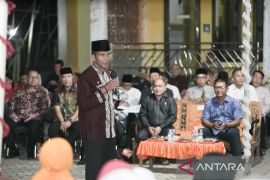 Ramah Tamah Bersama Warga Desa Terap, Pj Gubernur Suganda Paparkan Capaian Keberhasilan Program Gule Kabung