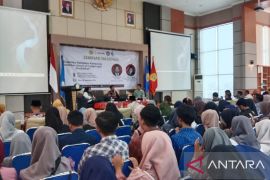 KPU melarang penyelenggara pemilu merangkap kerja di lembaga survei
