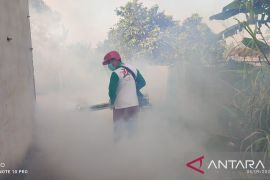 Fogging di Kelurahan Gabek Dua