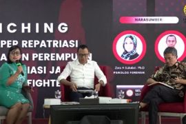 Pemulangan perempuan dan anak terasosiasi teroris tuai pro-kontra