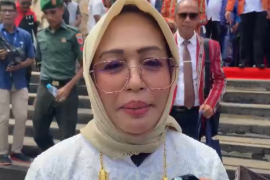 DPRD Ambon terus dorong Pemkot tangani permasalahan sampah dengan menambah armada pengnangkut