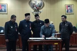 Ketua DPRD Banjarbaru minta PTAM Intan Banjar bantu warga kesulitan air bersih