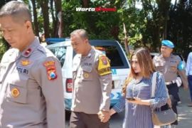 Belajar hikmah dari kasus istri polisi bentak siswa magang
