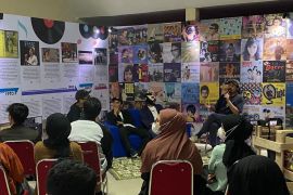 Pengamat nilai digitalisasi musik mempermudah musisi