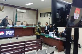 Kasus dana hibah, Sahat dituntut 12 tahun penjara