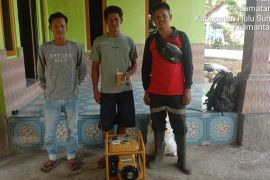 PT PDL serahkan bantuan pompa damkar bina MPA cegah karhutla