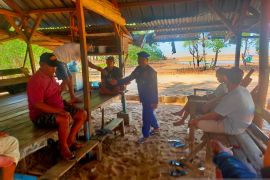 Polisi Bangka Barat giatkan sambang warga pesisir jaring informasi