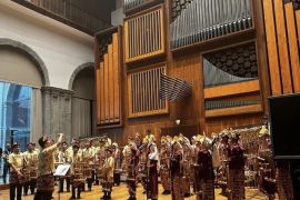 KBRI Roma bawa diplomasi budaya angklung di Indonesian Cultural Night
