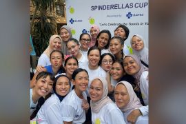 Tenis Spinderellas, Nagita Slavina/Syahnaz tersingkir