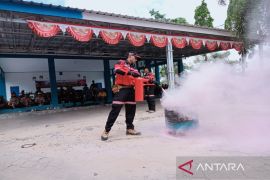 Ratusan masyarakat Angsana dilatih jadi relawan mitigasi bencana