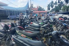 Polres Agam tilang ratusan kendaraan, terbanyak anak dibawah umur
