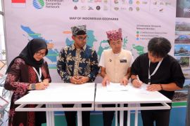 Bupati Ipuk kerja sama pengembangan pariwisata berkelanjutan di Banyuwangi