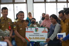 Palu intervensi bantuan modal usaha kepada 170 KK