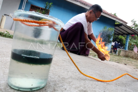 Air sumur warga tercemar BBM di Bogor Page 1 Small