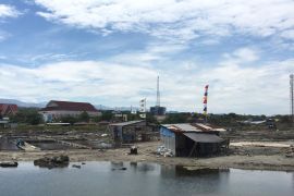 Penggaraman yang Tegar di Kampung Nelayan Kota Palu Page 2 Small
