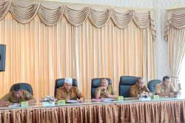 Pemkab Pasaman Barat telah cairkan bantuan terhadap 246 unit rumah rusak berat akibat gempa