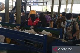 Delegasi sejumlah kota se-ASEAN kunjungi TPST di  Banyumas
