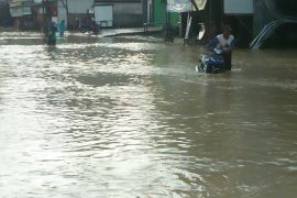 BMKG prakirakan enam kabupaten/kota di Kaltim hujan petir pada Jumat