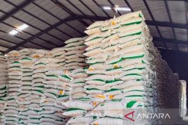 Pemkab Boyolali salurkan bantuan  beras tahap II untuk 70.665 KPM