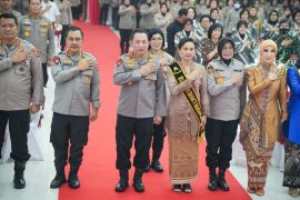 Kapolri tekankan Polwan harus Jadi Cooling System Pemilu 2024