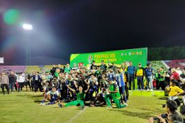 Sepak bola Sidoarjo kawinkan gelar juara Porprov VIII Jatim