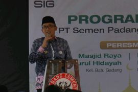 Dapat bantuan alat dari KLHK, Wako Padang juga berterimakasih ke PT Semen Padang
