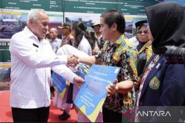 Pemprov Kaltim salurkan beasiswa 6.784  mahasiswa dan pelajar Kubar