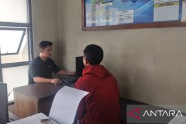 Polisi tangkap tiga oknum pelajar SMA di Sukabumi pelaku penganiayaan